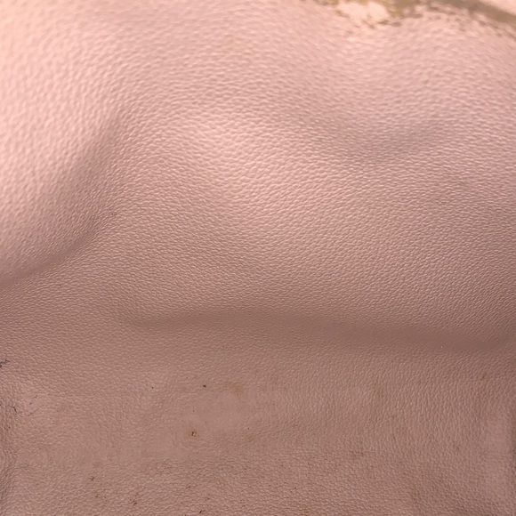 Louis VuittonMonogram CanvassToiletPouch 26 - Picture 12 of 16